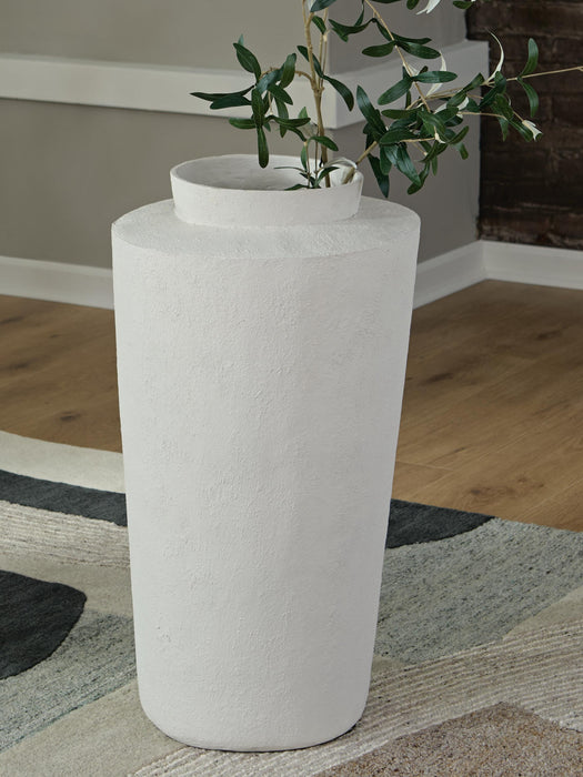 Flurinworth Vase