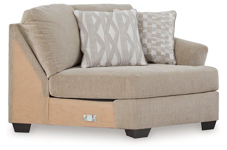 Brogan Bay 3-Piece Sectional with Cuddler