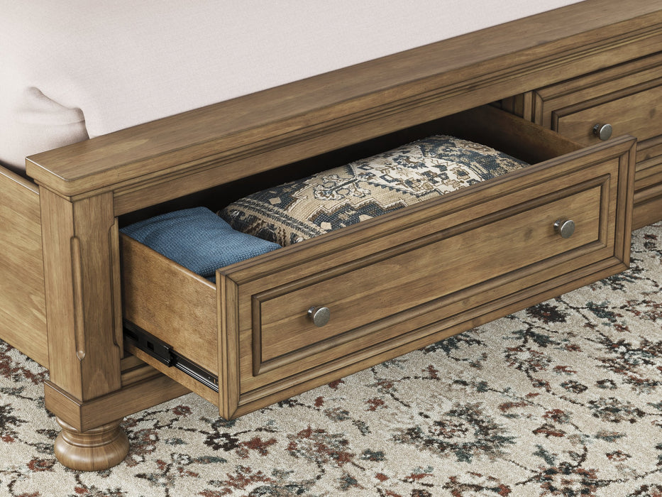Feddinger Panel Storage Bed