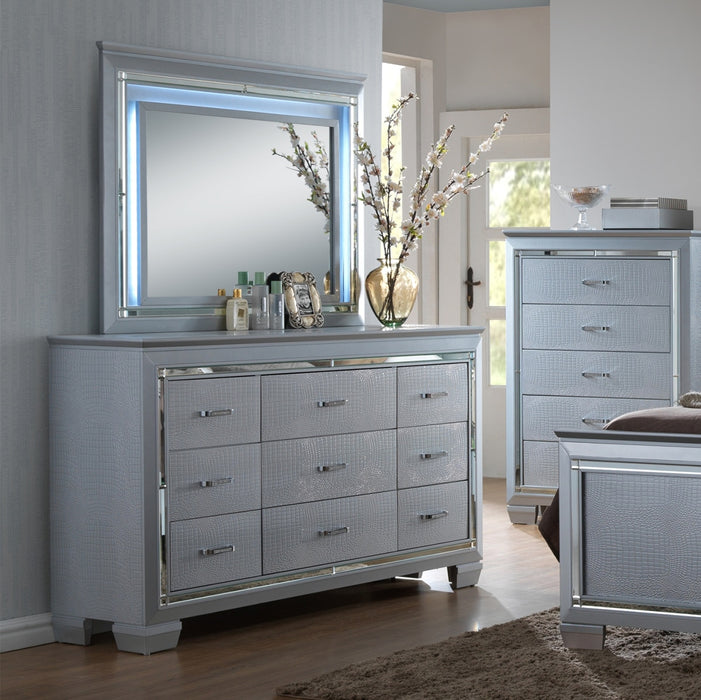 Crown Mark Furniture Lillian Mirror in Silver